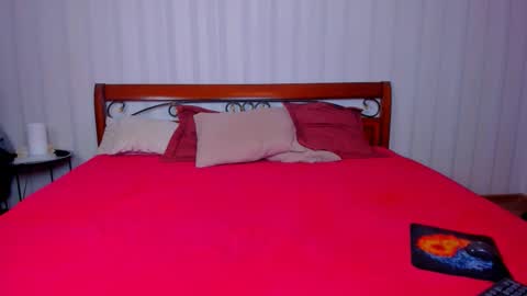 Angus online show from December 19, 4:42 am