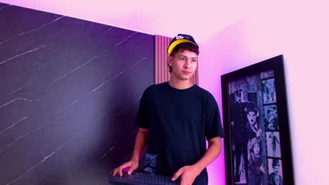 samu online show from April 18, 4:36 am