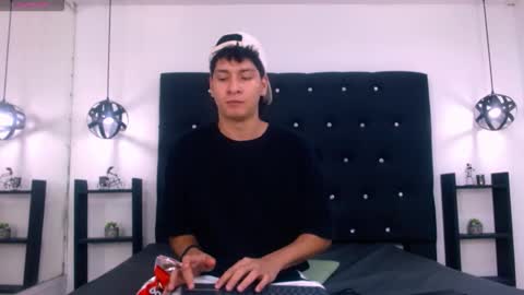 samu online show from November 18, 4:05 am