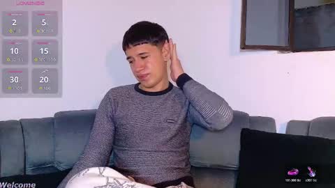 Mr Daren online show from March 13, 7:09 pm