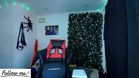 Snapshot of twink_sebas_ chatting on January 20, 4:55 pm Bad boy sebastian online show from January 20, 4:55 pm