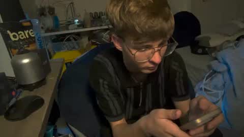 shytwink online show from October 2, 2:54 pm