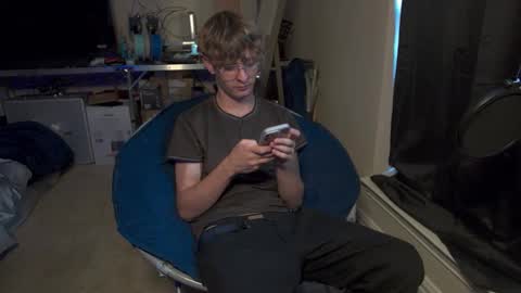 shytwink online show from September 10, 9:02 pm