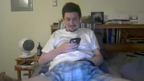 TwinkyMcgee online show from June 1, 5:40 am