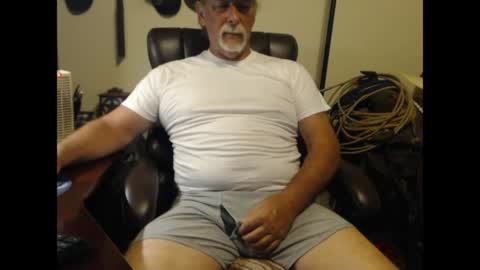txlobo60 online show from April 30, 12:06 am