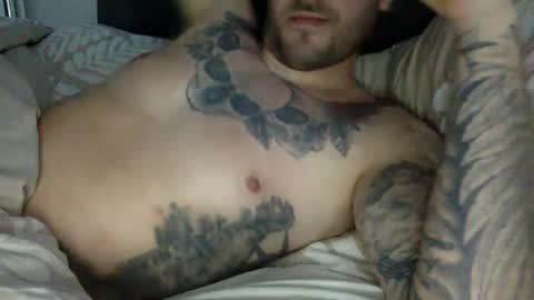 ukboy08x online show from April 24, 12:18 pm