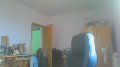 Snapshot of ulmeni7 chatting on October 25, 10:06 am ulmeni7 online show from October 25, 10:06 am