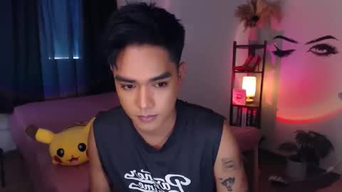 Snapshot of ultimatesexytrans chatting on February 28, 1:58 am Alex online show from February 28, 1:58 am