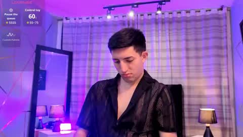 un_sluttyy online show from December 3, 12:22 pm