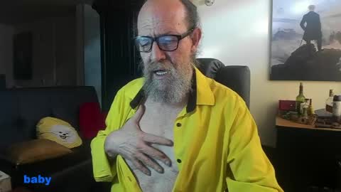 Uncle Hottie online show from June 3, 9:42 pm