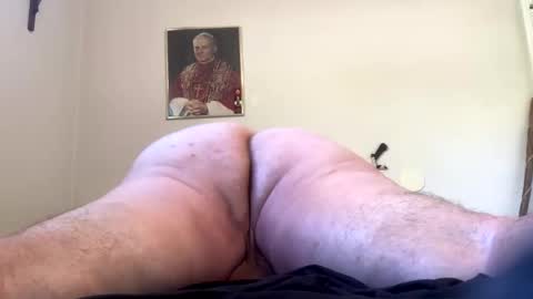 Snapshot of uncledenny1 chatting on October 20, 2:32 pm Hairy Sally online show from October 20, 2:32 pm