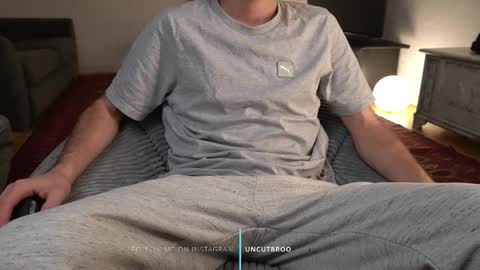 Mister Uncut online show from November 9, 7:29 pm