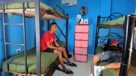 tha university online show from December 5, 7:32 pm