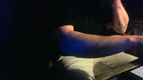 untouchableace84 online show from April 1, 1:29 am