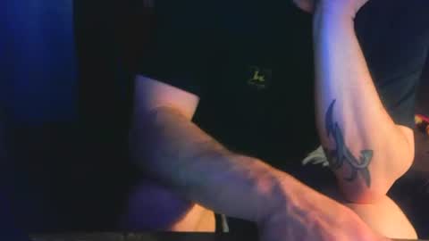 untouchableace84 online show from March 10, 3:12 am