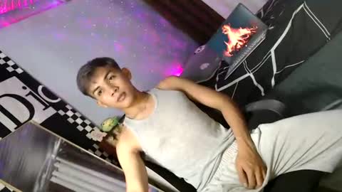 ur_shan21 online show from July 4, 6:05 am