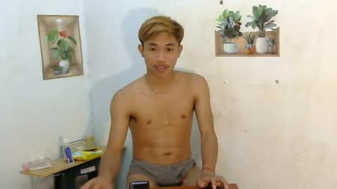 urasian_jomarie online show from July 23, 8:17 pm