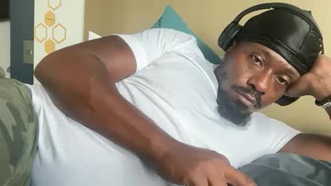 urbandick5 online show from April 18, 7:07 pm