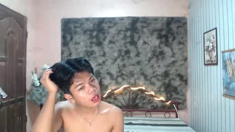 urdreamboy_doms online show from August 7, 11:06 am