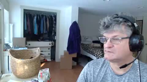 Snapshot of urfavteach50 chatting on December 6, 3:00 pm Gregor online show from December 6, 3:00 pm