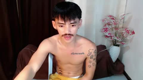 urhunky_boy online show from July 28, 11:17 am