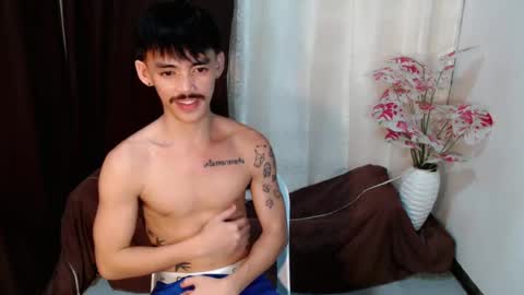 urhunky_boy online show from July 28, 12:48 pm