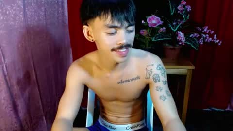 urhunky_boy online show from July 27, 11:39 am