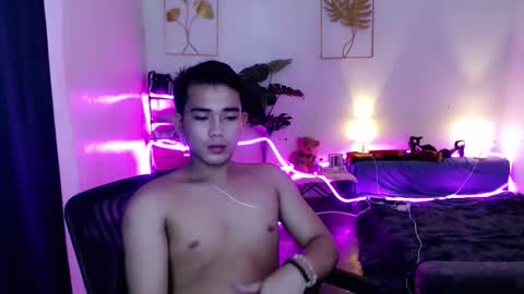 urpinoy_cummer online show from December 20, 2:57 pm