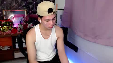 ursweet_jade online show from December 4, 12:01 pm