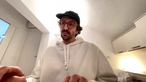 Snapshot of vaibrasilpirocudo chatting on February 20, 11:10 pm vaibrasilpirocudo online show from February 20, 11:10 pm