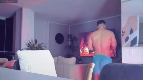 valenthinoking online show from February 3, 6:40 am