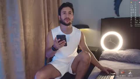 Valentino online show from December 1, 9:18 pm