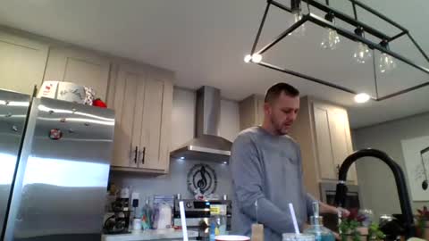 Val Venus online show from March 3, 4:25 pm