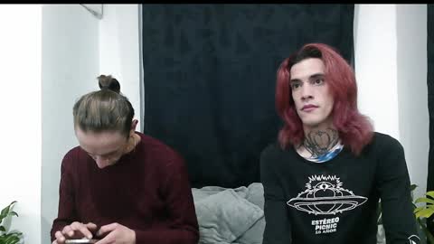 Vamp Noah and Dan online show from December 4, 3:04 am