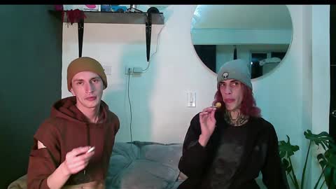 Vamp Noah and Dan online show from February 8, 2:26 am