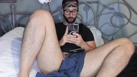 Van online show from October 29, 3:48 pm