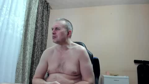 vano_822 online show from April 18, 7:07 pm