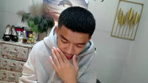 vanxxx2005 online show from February 17, 6:15 pm