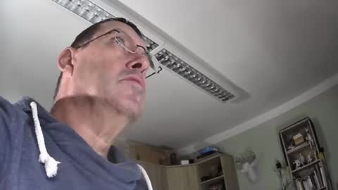 vapinghans online show from January 3, 6:11 am