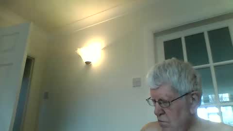 vassus online show from December 18, 10:40 am