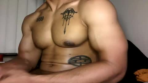 Vegas Love online show from November 29, 9:11 am