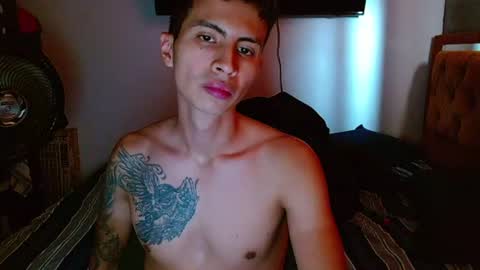 velk_hot1 online show from July 27, 12:12 pm