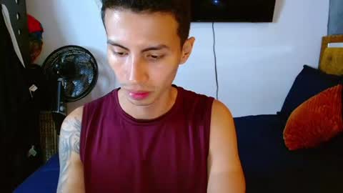 velk_hot1 online show from July 24, 2:13 pm