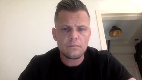 verykinkyjoker online show from April 11, 9:46 am