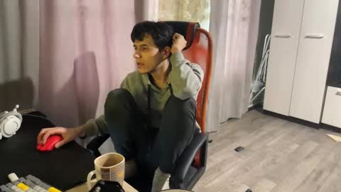 vialeras online show from February 9, 3:55 am