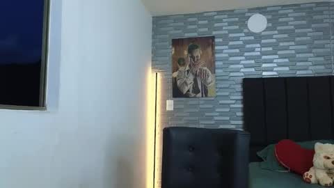 Victor cardenas online show from December 18, 11:08 pm