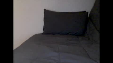 vieilours1972 online show from March 16, 7:56 am