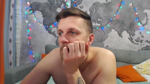 vikingchrisss online show from December 17, 11:28 am