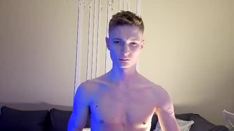 Max online show from June 11, 7:34 pm