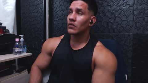 Viktor Herrera online show from September 29, 1:15 am